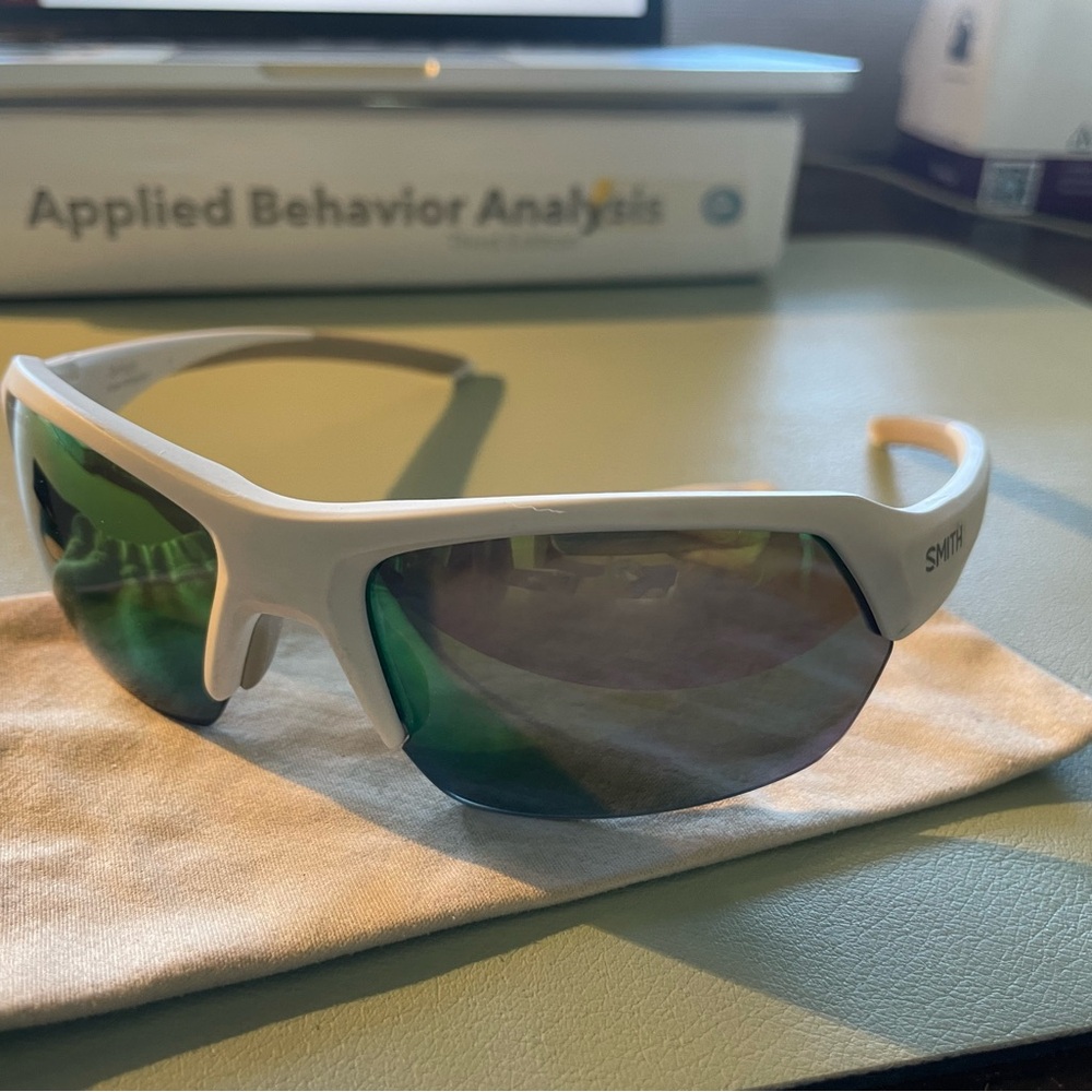 SMITH tempo Sunglasses with Chromapop Green Lenses